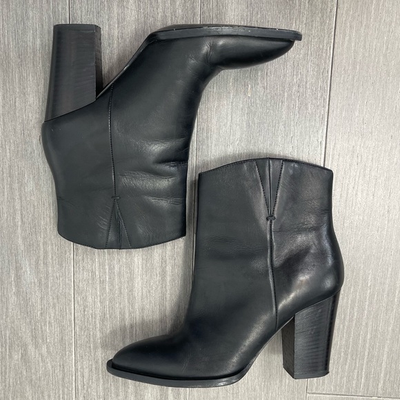 VINCE Erving Western Ankle Bootie Black Leather Stacked Heel Pointed Toe Boots 6 - Picture 9 of 16